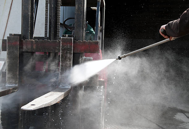 Best Playground Equipment Cleaning  in Indiantown, FL